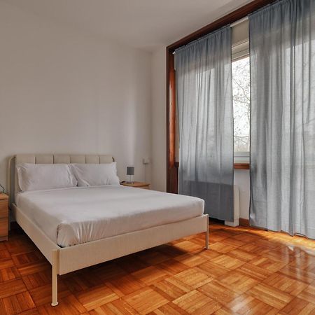 מילאנו Joivy Chic 3-Bed Flat Near Colonne Di San Lorenzo מראה חיצוני תמונה